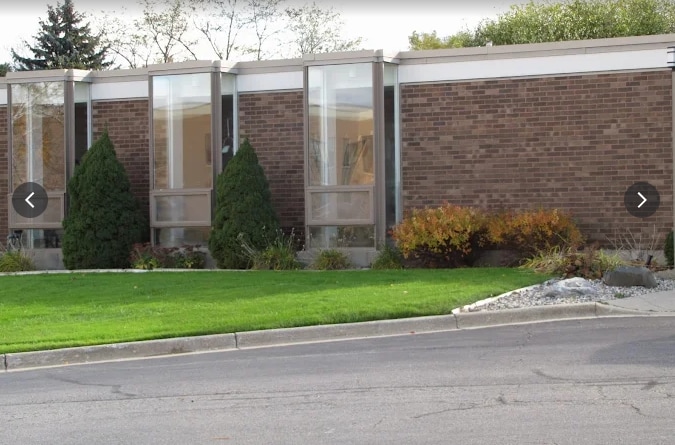 More Photos Of 2426 SE Burton St, Grand Rapids Medical For Sale