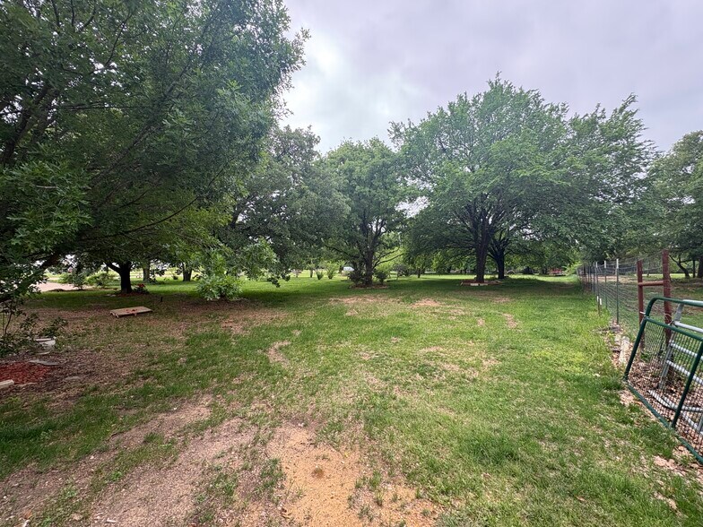 More Photos Of 6529 Asher Rd, Alvarado Specialty For Sale