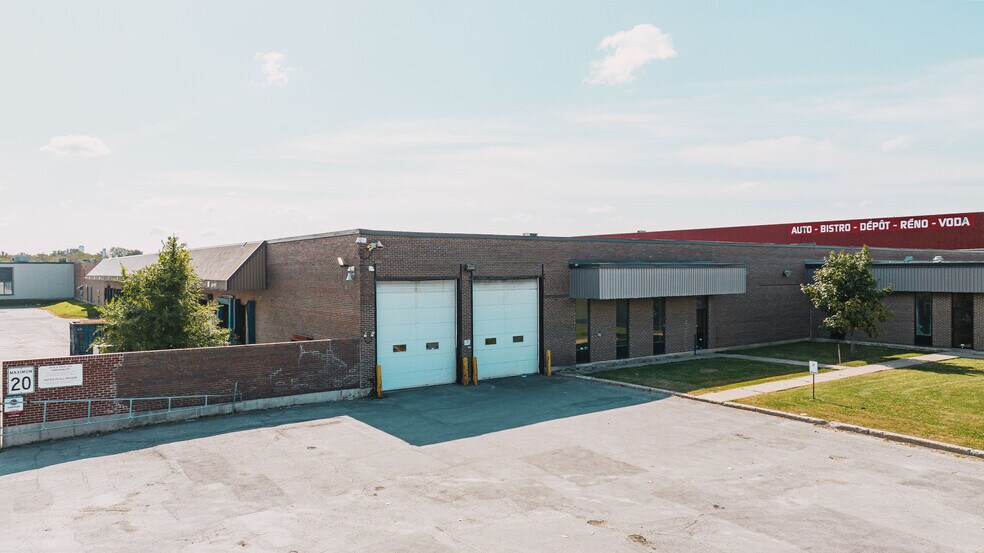 More Photos Of 1616-1620 Sud Laval (A-440) Desste E, Laval Distribution For Lease