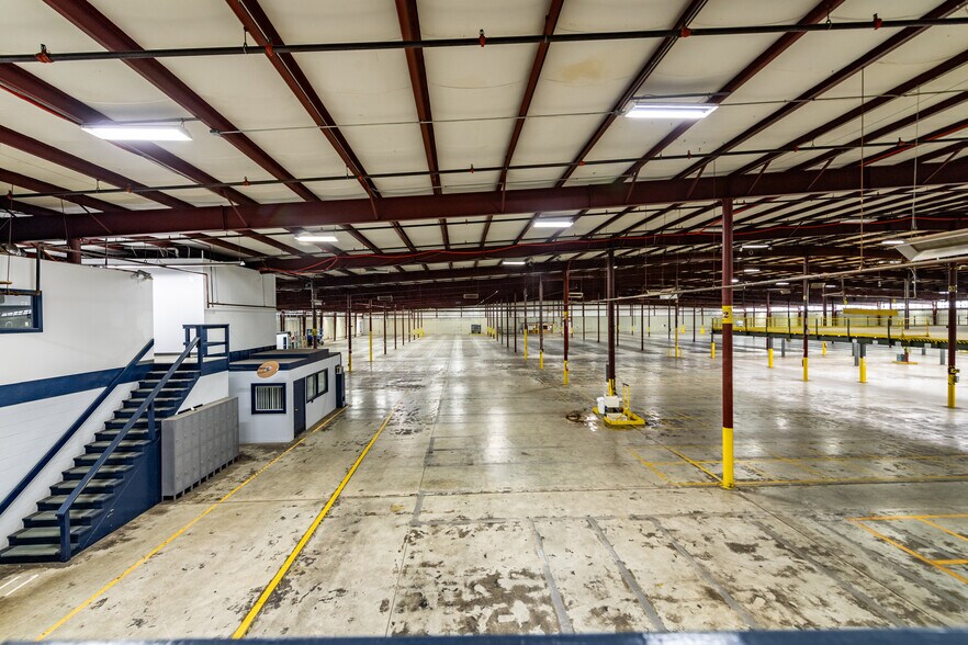 More Photos Of 5 Industrial Dr, Mattapoisett Warehouse For Sale