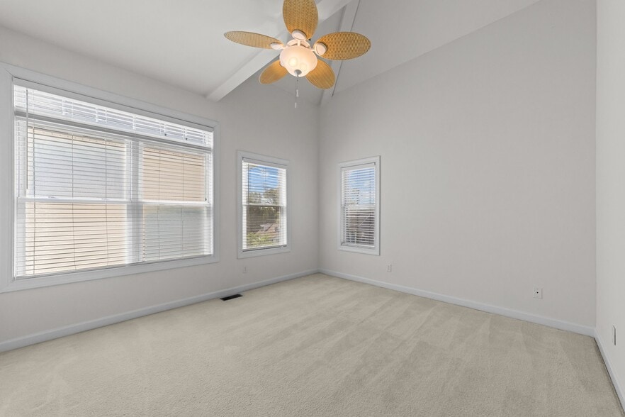 More Photos Of 2007 Baltic Ave, Virginia Beach Apartments For Sale