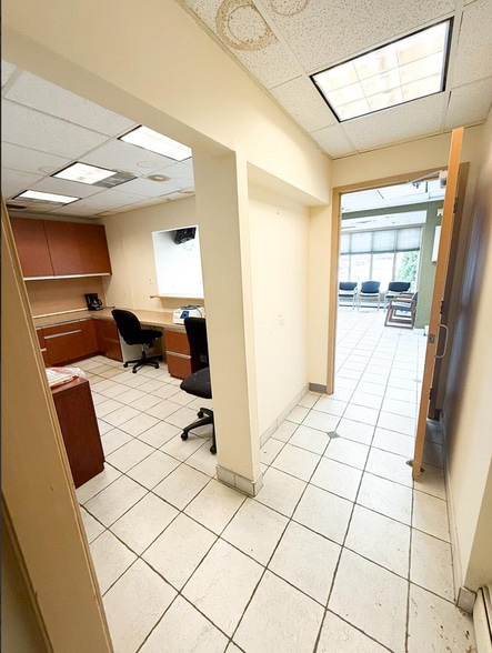 More Photos Of 13 Mechanic St, Cape May Court House Medical For Lease