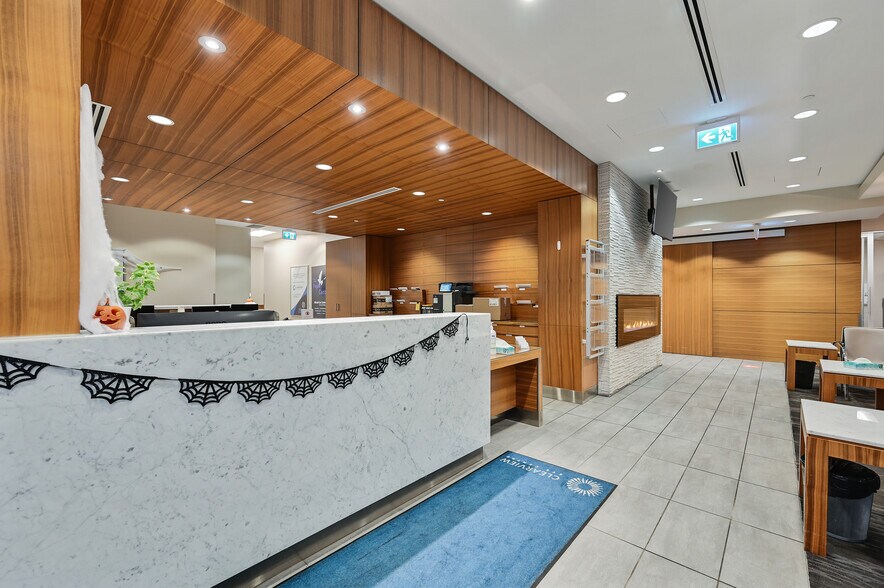 More Photos Of 5340 1st St SW, Calgary Medical For Lease