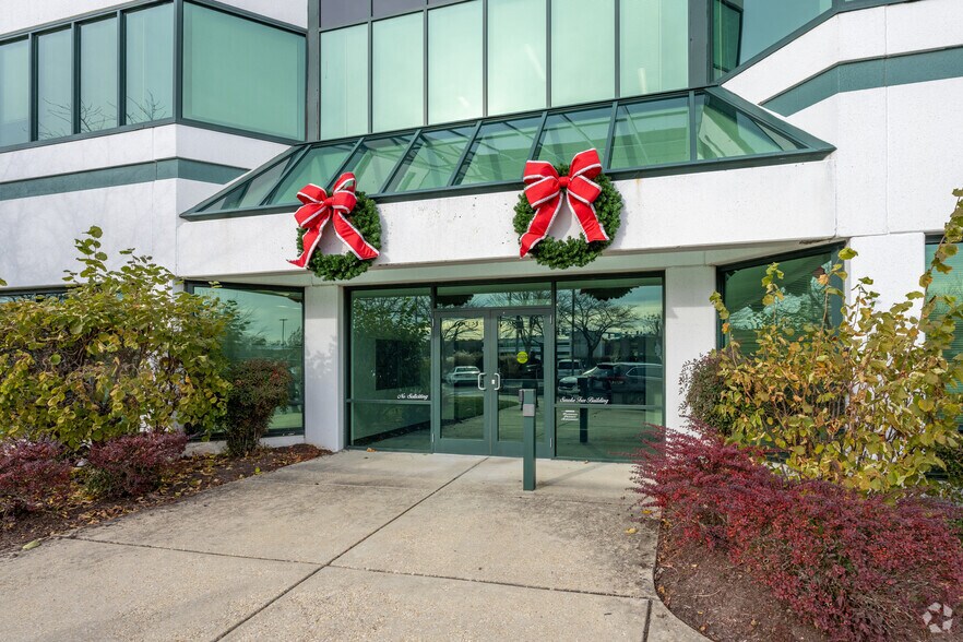 More Photos Of 46655 Expedition Dr, Lexington Park Office For Lease