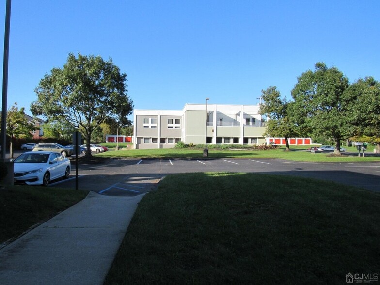 Primary Photo Of 981 State Route 33 W, Monroe Township Coworking Space