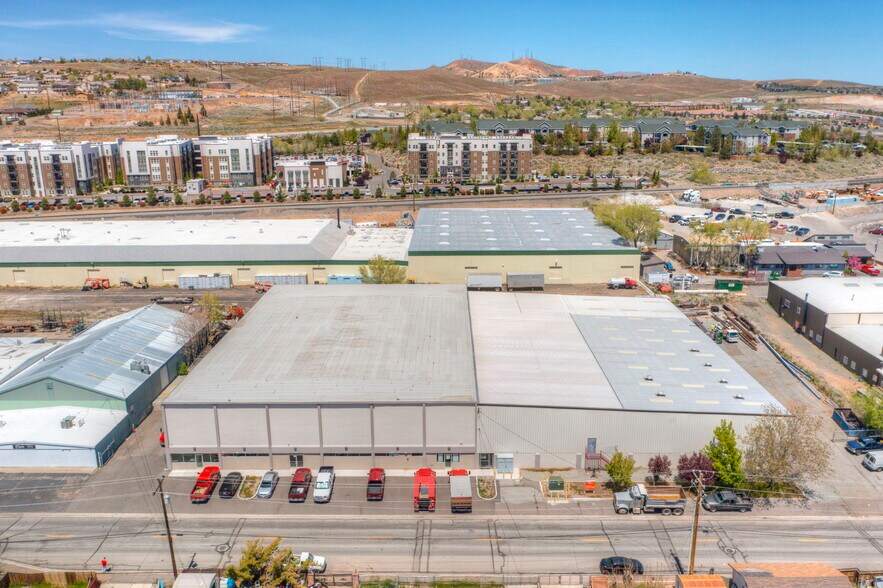 More Photos Of 1955 Timber Way, Reno Warehouse For Lease