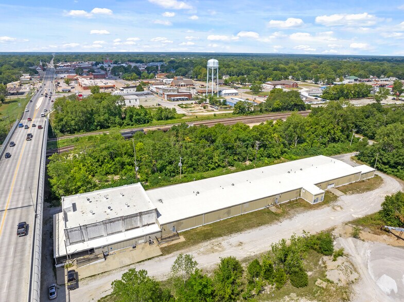 More Photos Of 713 E Austin Blvd, Nevada Warehouse For Lease