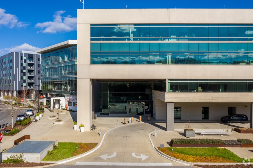 More Photos Of 8 City Blvd, Nashville Office For Lease