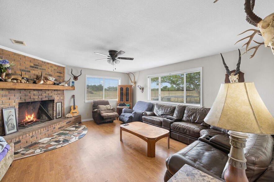 More Photos Of 9765 State Park Rd, Lockhart Land For Sale