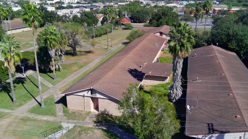 More Photos Of 1214 S Bridge Ave, Weslaco Schools For Sale