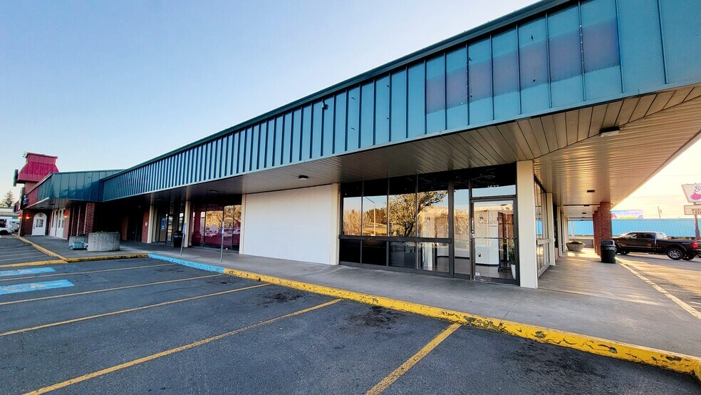 More Photos Of 1501-1551 Hawthorne Ave NE, Salem Unknown For Lease