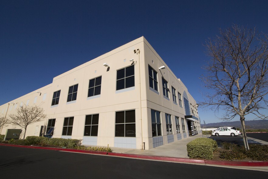 More Photos Of 212 Avenida Fabricante, San Clemente Warehouse For Lease