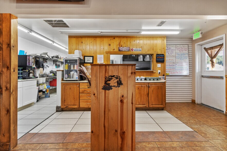 More Photos Of 200 Main st, Idaho City Specialty For Sale