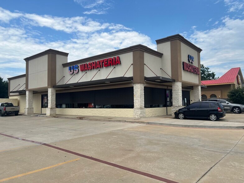 Primary Photo Of 705 N Alexander Dr, Baytown Freestanding For Sale