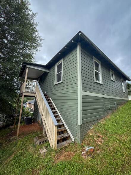 More Photos Of 3 Orchard Pl, Asheville Office For Sale