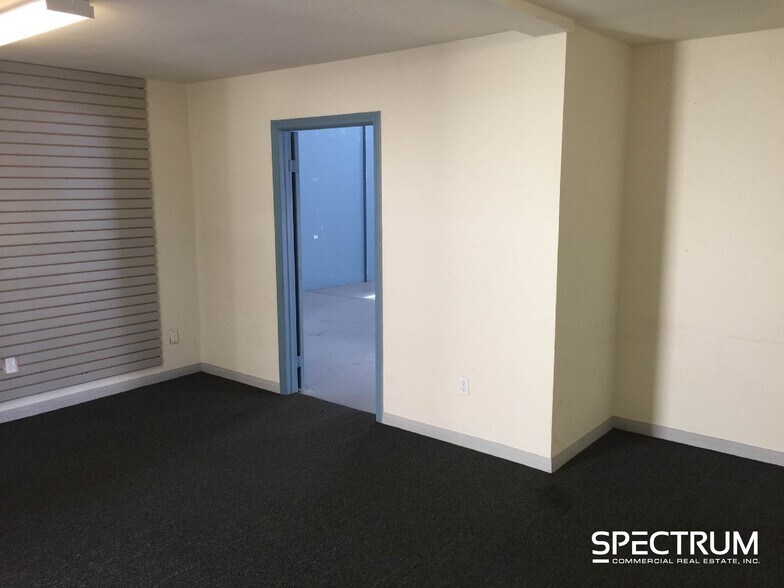 More Photos Of 2128 Knoll Dr, Ventura Manufacturing For Lease