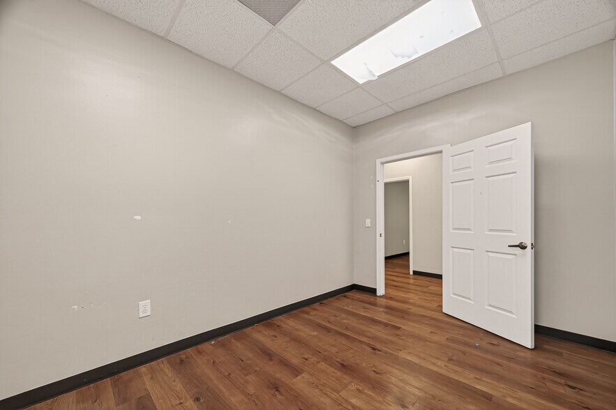 More Photos Of 2223 Dorrington St, Houston Medical For Lease