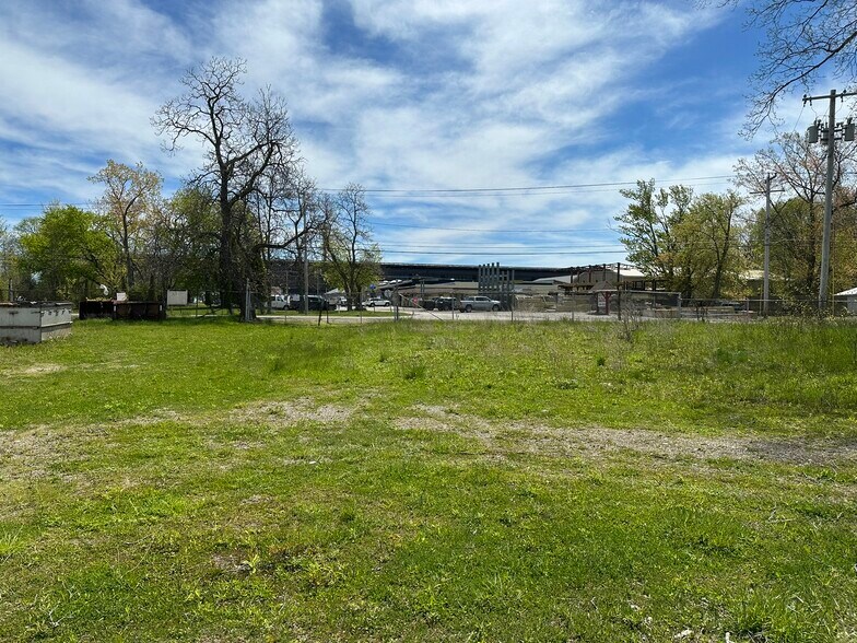More Photos Of 157 Willow Rd, Dunkirk Auto Salvage Facility For Sale