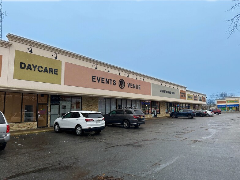More Photos Of 5-27 Atlantic Ave, Freeport Unknown For Lease