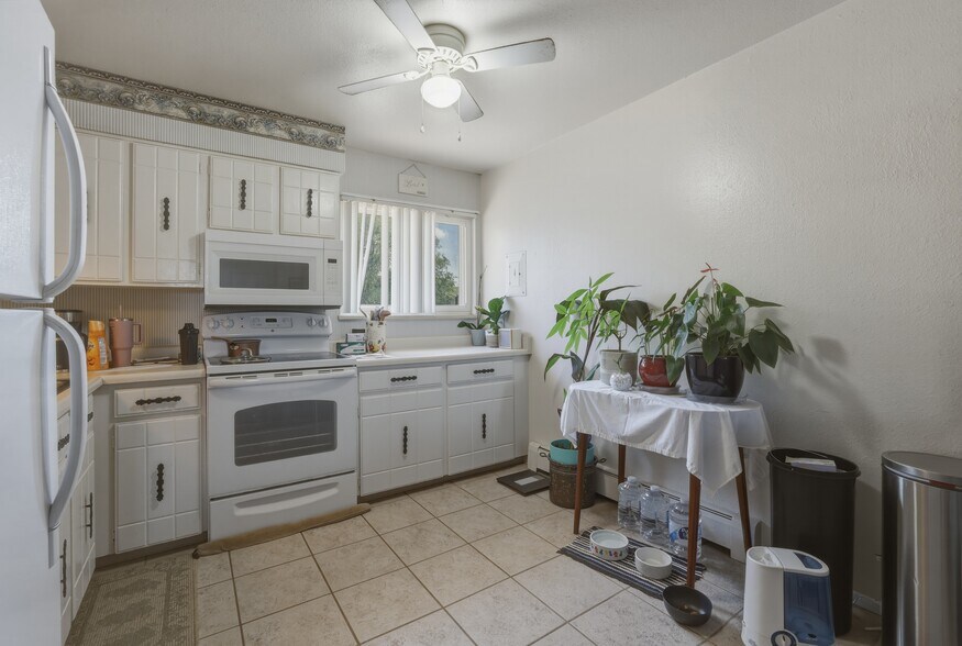 More Photos Of 1447 Nokomis Dr, Colorado Springs Apartments For Sale