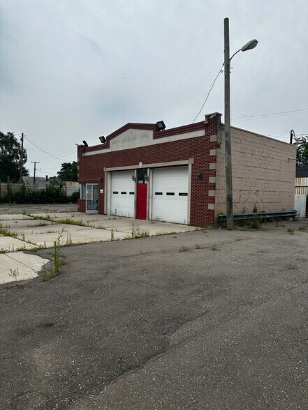 More Photos Of 14150 E 8 Mile Rd, Detroit Auto Repair For Sale