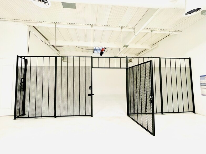 More Photos Of 1900 E Warner Ave, Santa Ana Light Manufacturing For Lease