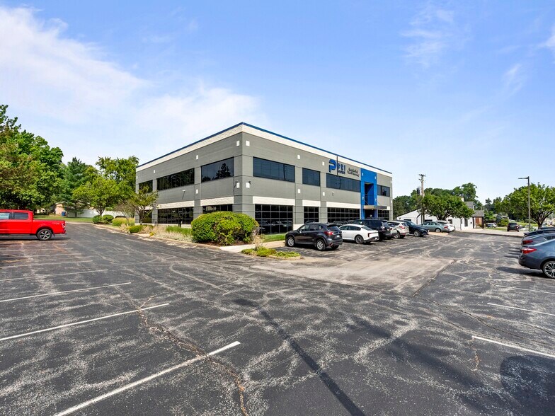 More Photos Of 174 Clarkson Rd, Ballwin Office For Sale