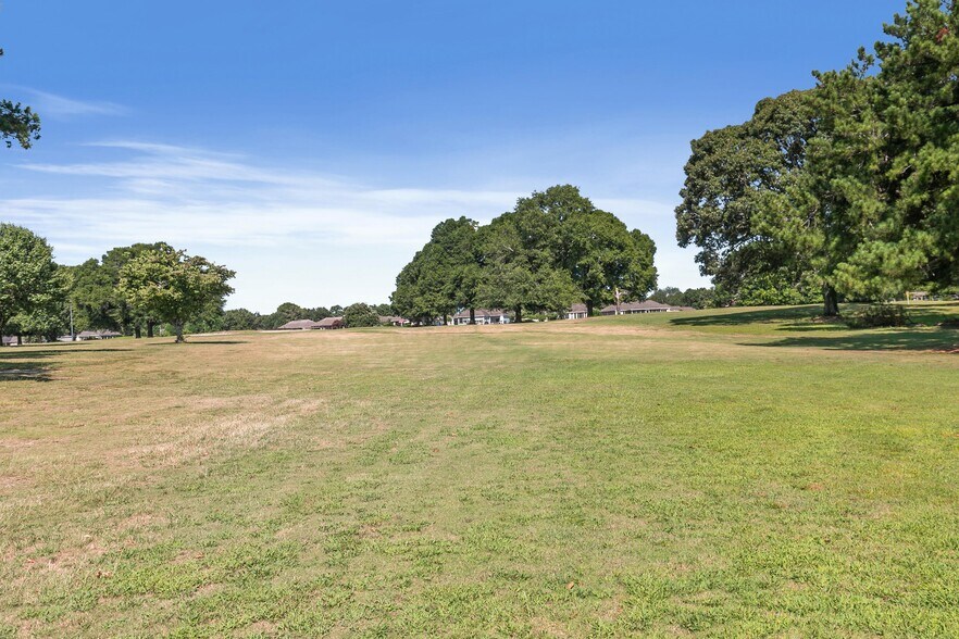 More Photos Of 101 Merion Dr, Eufaula Golf Course Driving Range For Sale