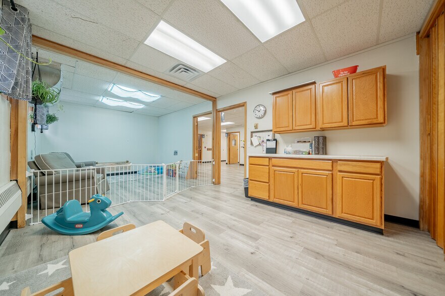 More Photos Of 1331 High Ave, Oshkosh Religious Facility For Sale