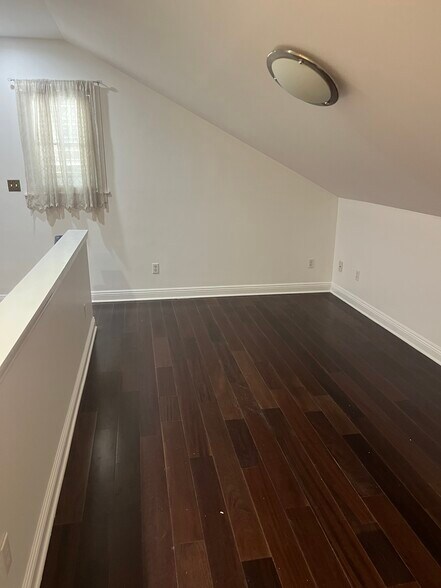 More Photos Of 1030 Burgundy St, New Orleans Apartments For Sale