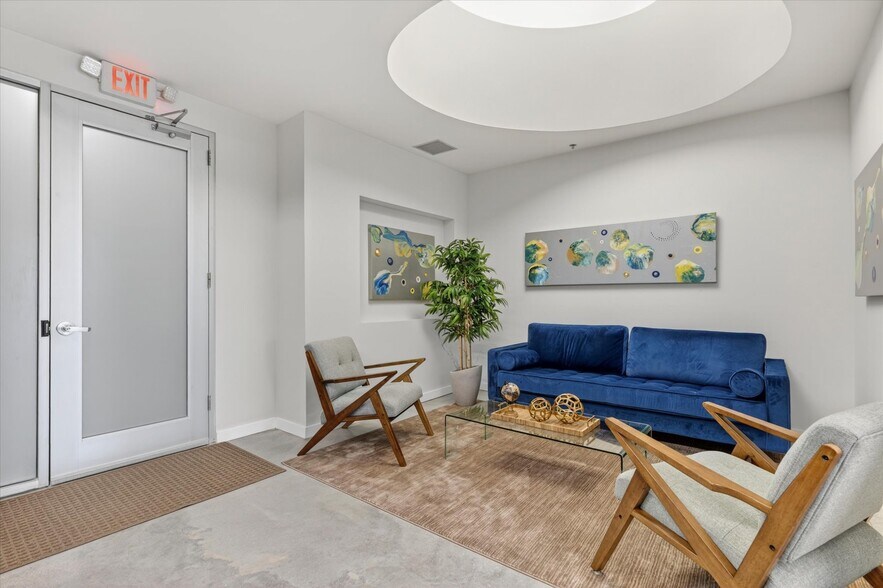 More Photos Of 7301 SW 57th Ct, South Miami Office For Sale