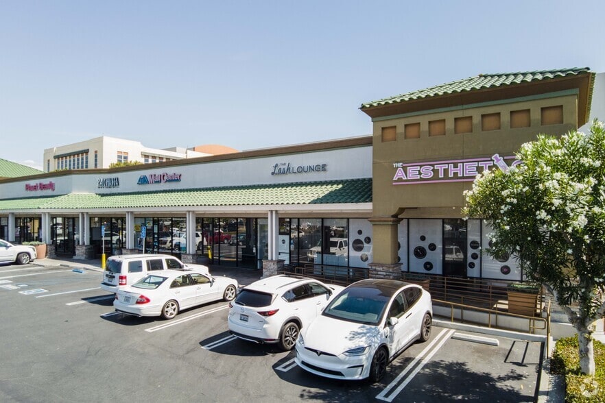 More Photos Of 1550-1590 E Rosecrans Ave, El Segundo Unknown For Lease