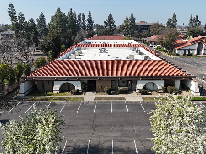 Primary Photo Of 5070 N 6th St, Fresno Office For Sale