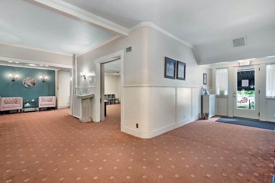 More Photos Of 701 Thompson Ave, Donora Funeral Home For Sale