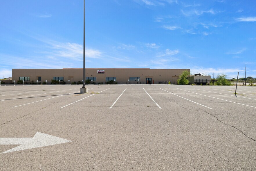 More Photos Of 4201 Del Rey Blvd, Las Cruces Office For Sale