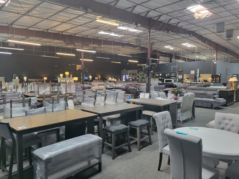 More Photos Of 4540 Arville St, Las Vegas Unknown For Lease