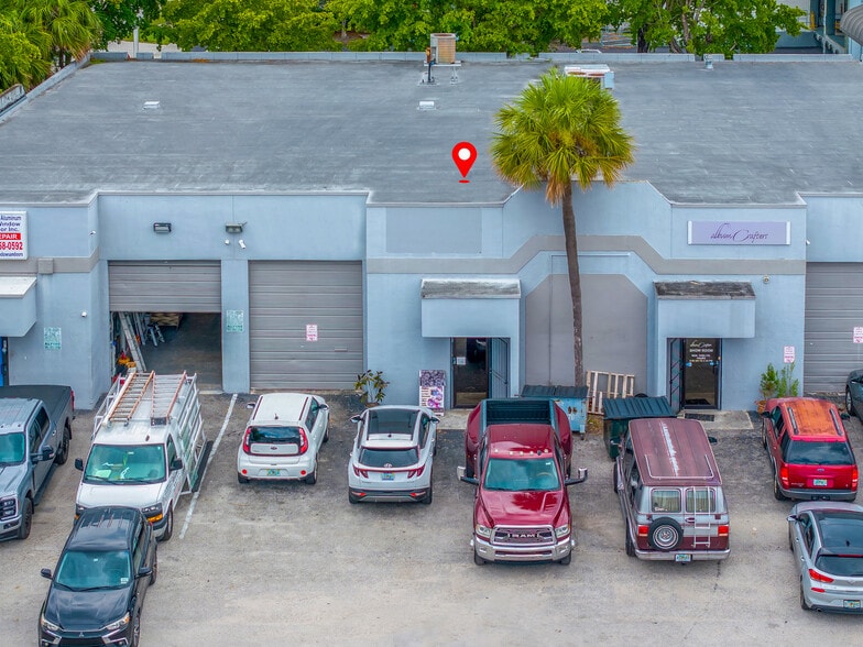 More Photos Of 2693 W 76th St, Hialeah Warehouse For Sale