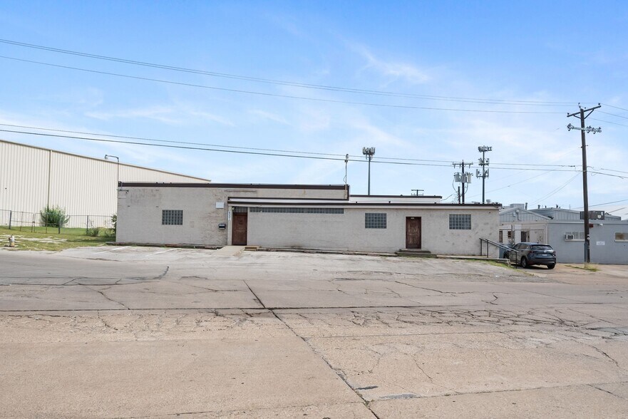 Primary Photo Of 6001 Tension Dr, Fort Worth Manufacturing For Sale