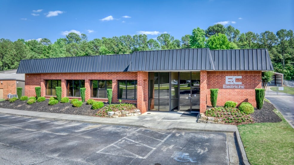 More Photos Of 5350 Webb Pky, Lilburn Flex For Sale