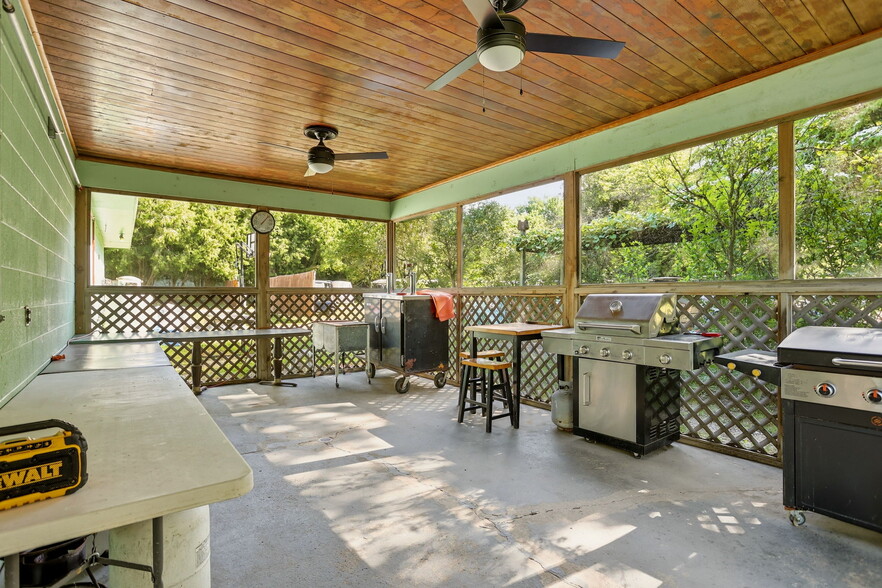 More Photos Of 5848 Griggs Rd, Caseville Specialty For Sale