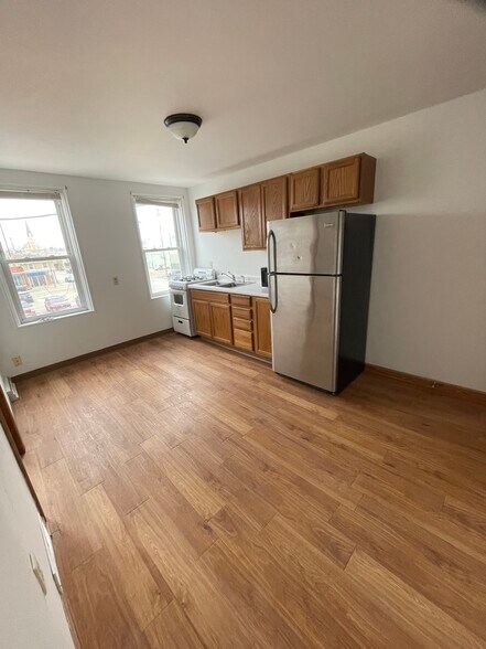 More Photos Of 202 S 3rd St, Watertown Storefront Retail Residential For Sale