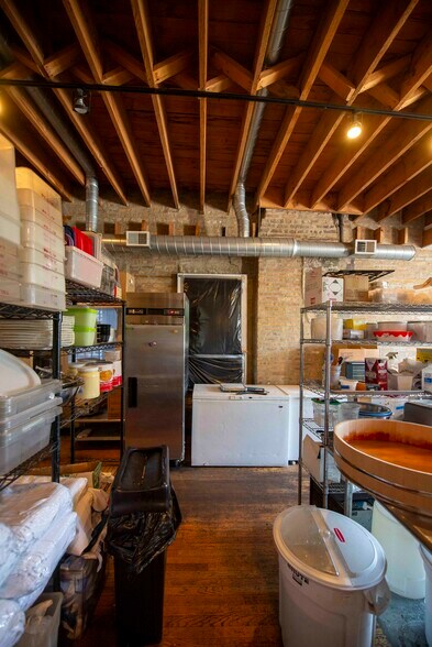 More Photos Of 1829 W Chicago Ave, Chicago Storefront Retail Residential For Lease