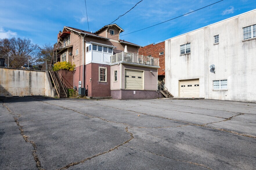 More Photos Of 428 E Scott Ave, Knoxville Loft Creative Space For Sale