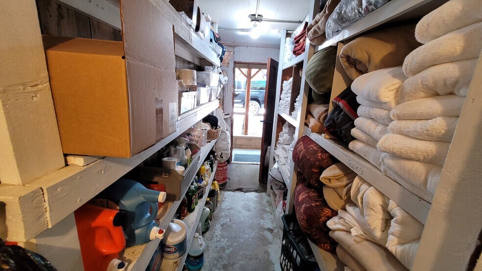 More Photos Of 42268 Moonridge Rd, Big Bear Lake Hospitality For Sale