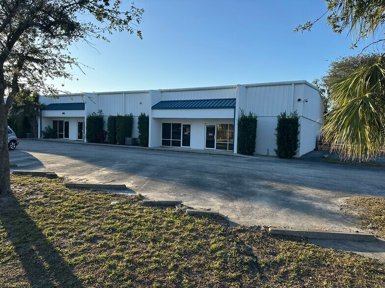 More Photos Of 18480 Paulson Dr, Port Charlotte Warehouse For Sale