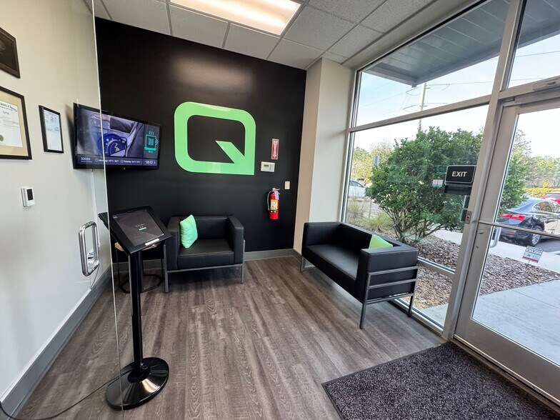 More Photos Of 4010 Deerpark Blvd, Elkton Manufacturing For Sale