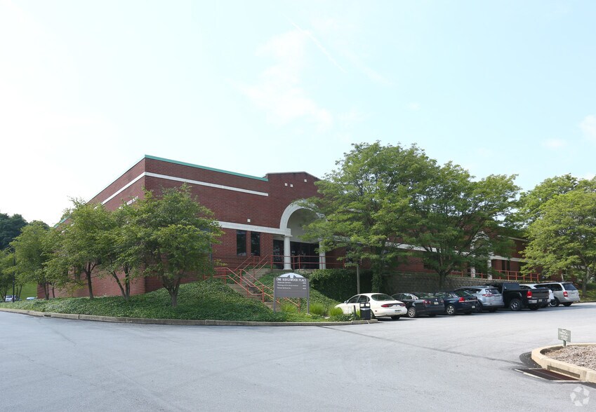Primary Photo Of 400-406 Boot Rd, Downingtown Flex For Lease