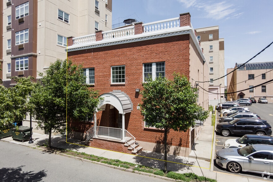 Primary Photo Of 36 Bergen St, Hackensack Loft Creative Space For Sale