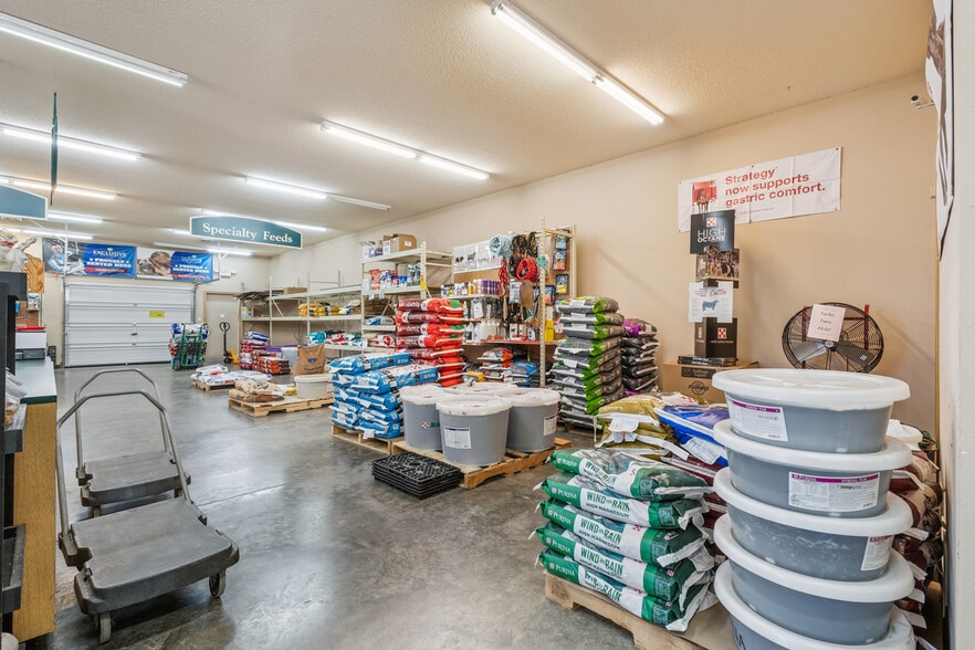 More Photos Of 3620 Flint Ridge Dr, Burlington General Retail For Sale