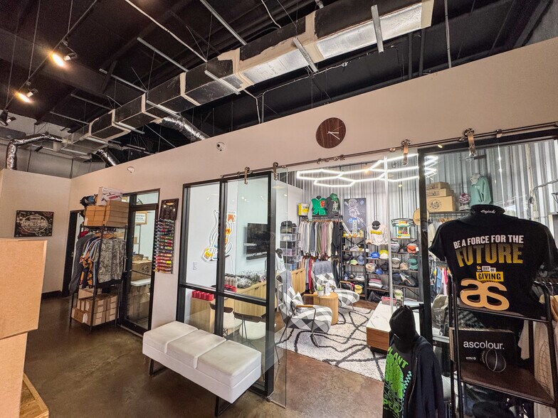 More Photos Of 540 N Goldenrod Rd, Orlando Industrial For Sale
